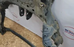 Подрамник двигателя для Mazda CX 5 на фотографиях