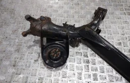 Задняя балка для Hyundai Solaris 2011 года на фотографиях