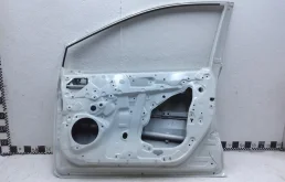 Двери для Toyota Corolla 2024 года на фотографиях