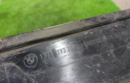 Крышка воздушного фильтра для BMW X5 на фотографиях