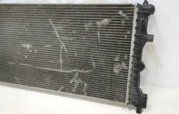 Радиатор охлаждения ДВС для Skoda Rapid 2023 года на фотографиях