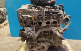 Двигатель без навесного для Nissan X-Trail 2011 года на фотографиях