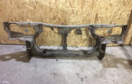 Панель радиатора (телевизор) для Nissan Almera на фотографиях