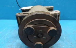 Компрессор кондиционера для Nissan Pathfinder на фотографиях