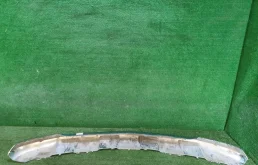 Фартук переднего бампера для Mercedes-Benz GL class на фотографиях