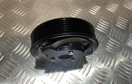 Компрессор кондиционера для Skoda Rapid 2012 года на фотографиях