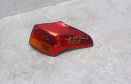 Фонарь внешний правый для Toyota RAV4 на фотографиях