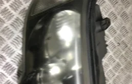 Фары для Land Rover Freelander 2007 года на фотографиях