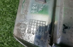 Накладка заднего бампера правая для Volkswagen Touareg 2007 года на фотографиях