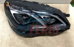 Фара правая для Mercedes-Benz E class на фотографиях