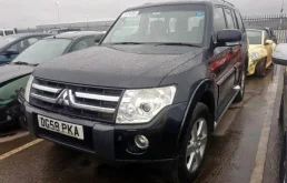 Кулак поворотный правый для Mitsubishi Pajero на фотографиях