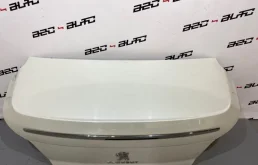 Крышка багажника для Peugeot 508 на фотографиях