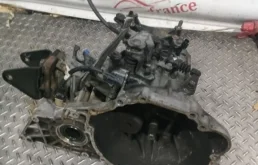 МКПП для Hyundai Santa Fe Classic 2009 года на фотографиях