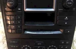 Магнитола для Volvo XC90 2011 года на фотографиях