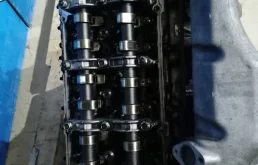 Двигатель без навесного для Mitsubishi Pajero 2003 года на фотографиях