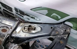 Панель радиатора (телевизор) для Mercedes-Benz GL class 2008 года на фотографиях