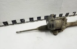 Рулевая рейка для Toyota RAV4 2021 года на фотографиях