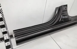 Порог левый для Hyundai Solaris 2021 года на фотографиях