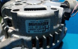 Генератор для Mazda CX 5 на фотографиях