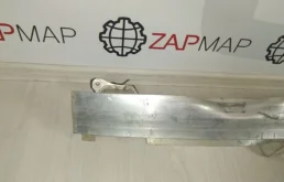 Усилитель заднего бампера для Audi A6 2010 года на фотографиях