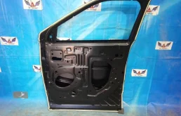 Дверь передняя правая для Ford Explorer 2013 года на фотографиях