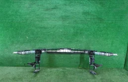 Усилитель переднего бампера для Mercedes-Benz CLA class 2018 года на фотографиях