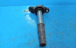 Катушка зажигания для Toyota Corolla 2008 года на фотографиях