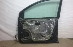 Дверь передняя правая для Nissan Note на фотографиях