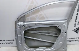 Дверь передняя правая для Hyundai Elantra 2019 года на фотографиях