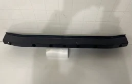 Усилитель переднего бампера для Mitsubishi Pajero Sport 2024 года на фотографиях