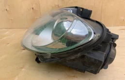 Фары для Volkswagen Touran 2010 года на фотографиях