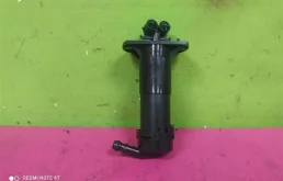 Форсунка фароомывателя правая для Audi Q7 на фотографиях