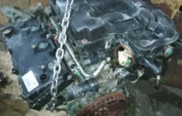 Двигатель без навесного для Chrysler 300C 2011 года на фотографиях