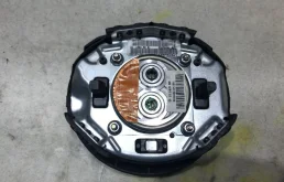 Подушка безопасности водителя для BMW X5 на фотографиях