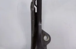 Петля капота левая для Hyundai Solaris 2021 года на фотографиях