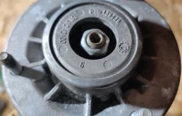 Амортизатор задний правый для BMW 5er 2011 года на фотографиях