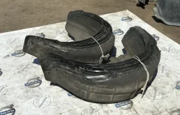 Крылья для Volvo XC70 2015 года на фотографиях