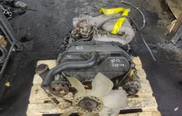 Двигатель для Toyota Land Cruiser 1997 года на фотографиях