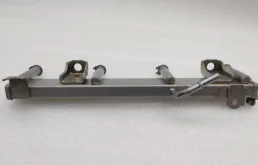 Топливная рампа для Toyota RAV4 на фотографиях