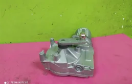 Мотор стеклоочистителя для Audi Q7 2009 года на фотографиях