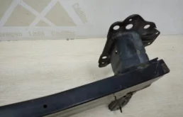 Усилитель бампера передний верхний для Hyundai Elantra на фотографиях