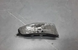 Зеркальный элемент левый для Volvo S60 на фотографиях