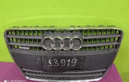 Решетка радиатора для Audi Q7 2008 года на фотографиях
