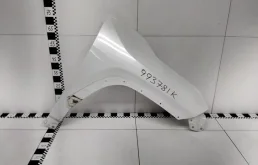 Крыло правое для Toyota RAV4 2024 года на фотографиях