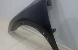 Крыло левое для Audi Q3 2016 года на фотографиях