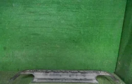 Фартук (спойлер) заднего бампера для Volkswagen Touareg на фотографиях