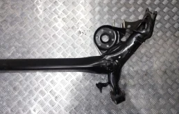 Задняя балка для Toyota Corolla на фотографиях