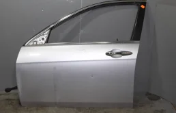 Двери для Honda Accord 2006 года на фотографиях