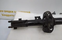 Стойка кузова передняя правая для Hyundai Solaris 2021 года на фотографиях