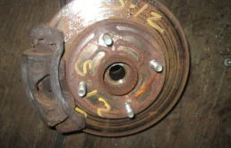 Кулак передний левый (в сборе) для Chevrolet Lacetti 2004-2013